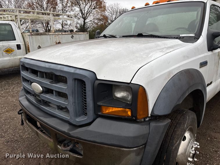 image for item EV3339 2006 Ford F550 XL Super Duty utility / service truck
