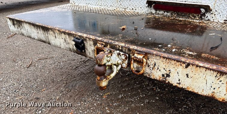 image for item EV3339 2006 Ford F550 XL Super Duty utility / service truck