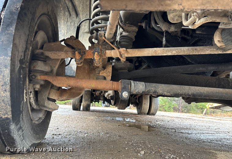 image for item EV3339 2006 Ford F550 XL Super Duty utility / service truck