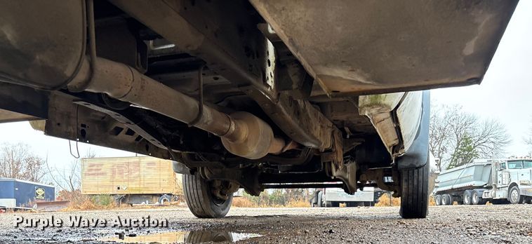 image for item EV3339 2006 Ford F550 XL Super Duty utility / service truck