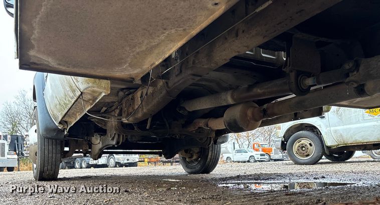 image for item EV3339 2006 Ford F550 XL Super Duty utility / service truck