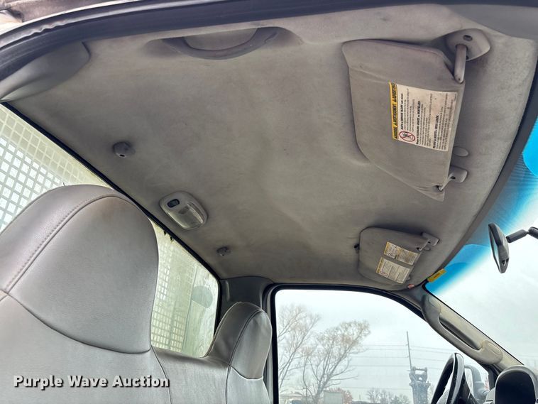 image for item EV3339 2006 Ford F550 XL Super Duty utility / service truck