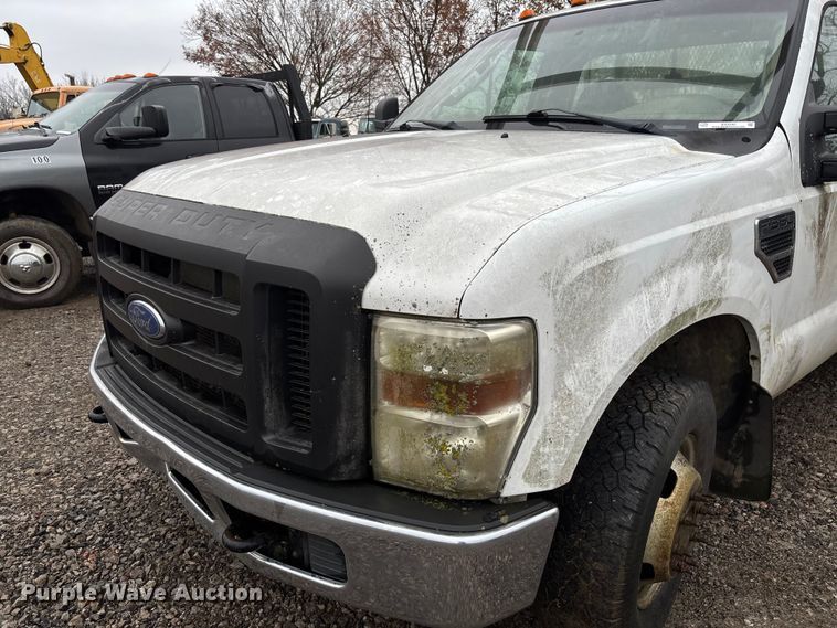 image for item EV3340 2008 Ford F350 XL Super Duty utility bed pickup truck