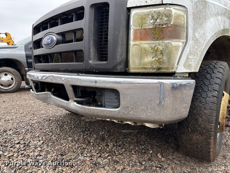 image for item EV3340 2008 Ford F350 XL Super Duty utility bed pickup truck