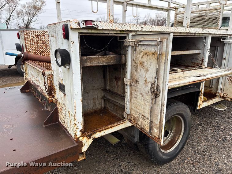 image for item EV3340 2008 Ford F350 XL Super Duty utility bed pickup truck