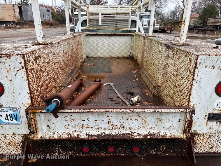 image for item EV3340 2008 Ford F350 XL Super Duty utility bed pickup truck