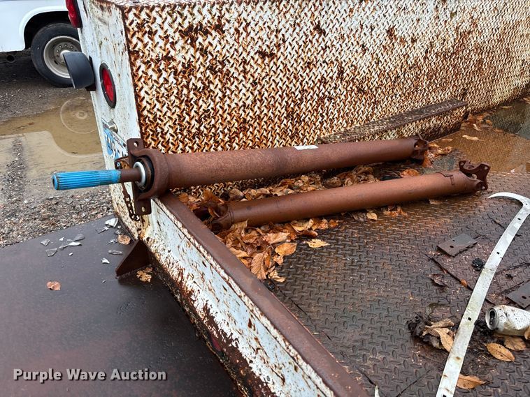 image for item EV3340 2008 Ford F350 XL Super Duty utility bed pickup truck