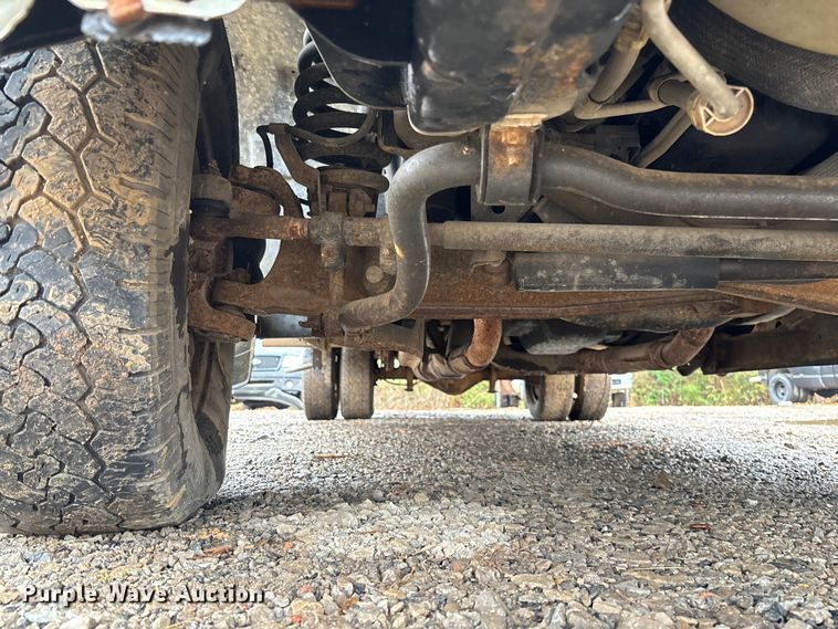 image for item EV3340 2008 Ford F350 XL Super Duty utility bed pickup truck