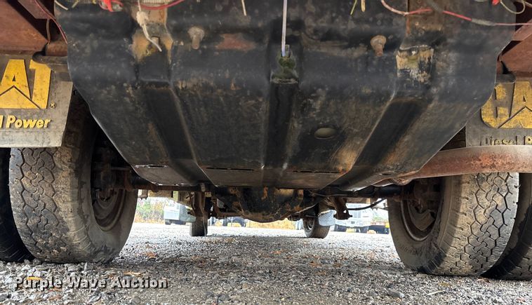 image for item EV3340 2008 Ford F350 XL Super Duty utility bed pickup truck