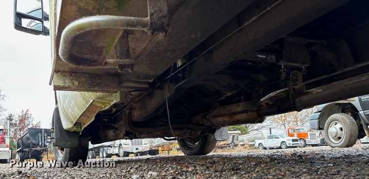 image for item EV3340 2008 Ford F350 XL Super Duty utility bed pickup truck