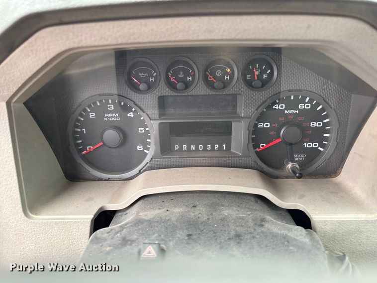 image for item EV3340 2008 Ford F350 XL Super Duty utility bed pickup truck