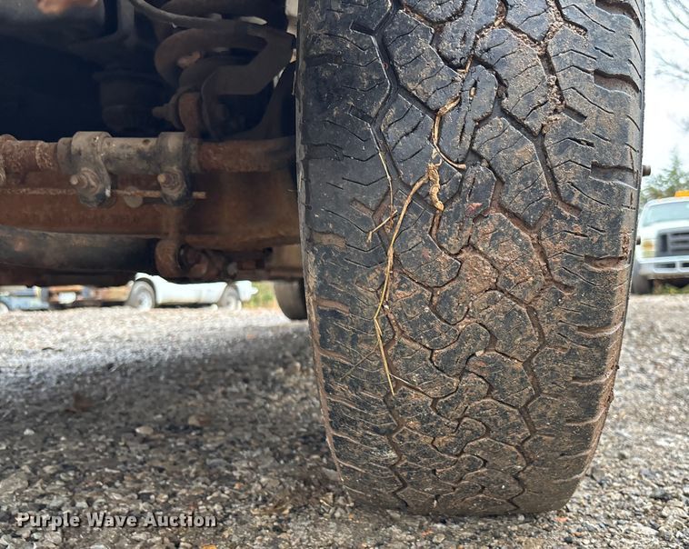 image for item EV3340 2008 Ford F350 XL Super Duty utility bed pickup truck