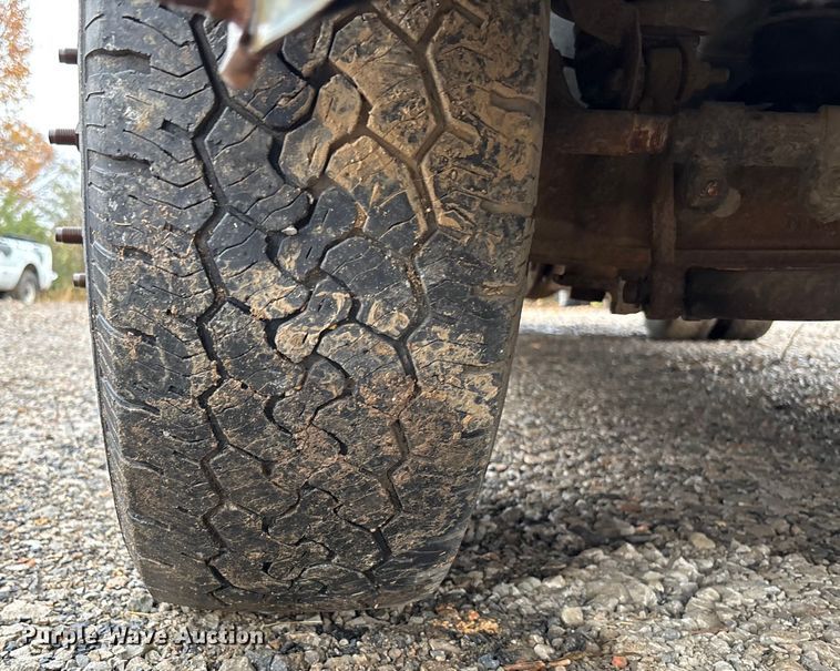 image for item EV3340 2008 Ford F350 XL Super Duty utility bed pickup truck