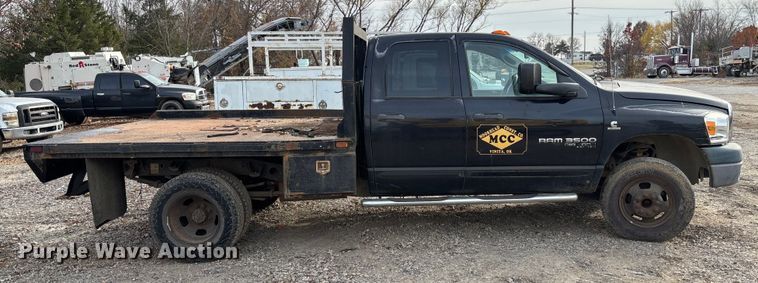 image for item EV3341 2006 Dodge Ram 3500 Quad Cab flatbed pickup truck