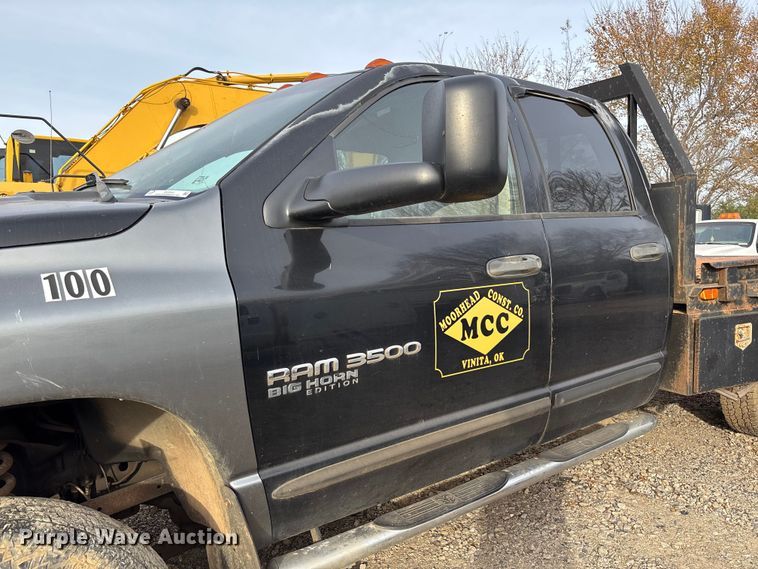 image for item EV3341 2006 Dodge Ram 3500 Quad Cab flatbed pickup truck