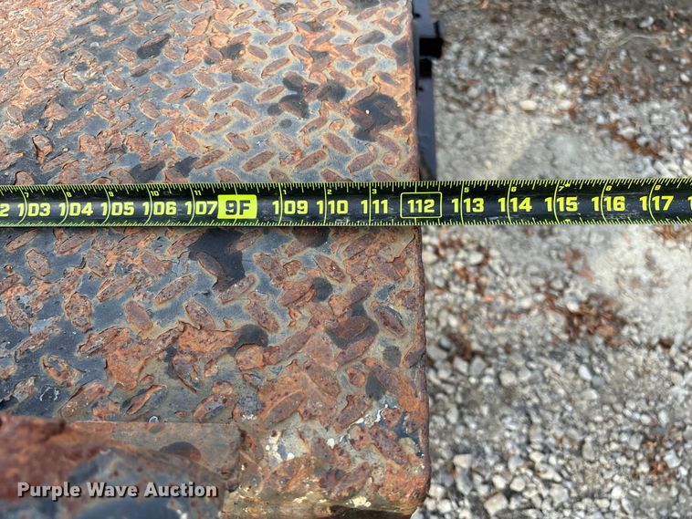 image for item EV3341 2006 Dodge Ram 3500 Quad Cab flatbed pickup truck