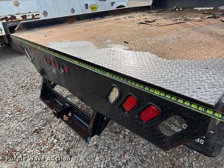 image for item EV3341 2006 Dodge Ram 3500 Quad Cab flatbed pickup truck