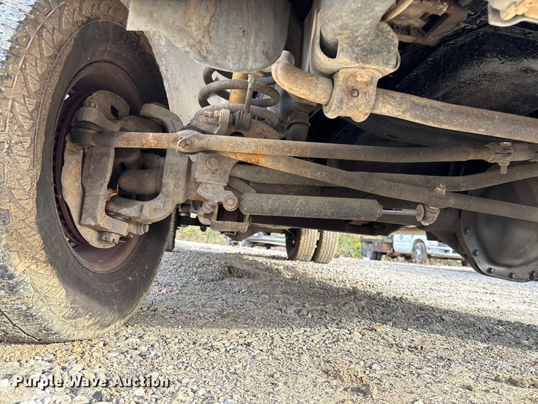 image for item EV3341 2006 Dodge Ram 3500 Quad Cab flatbed pickup truck