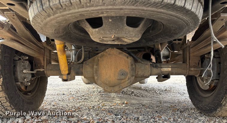 image for item EV3341 2006 Dodge Ram 3500 Quad Cab flatbed pickup truck