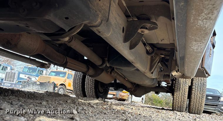 image for item EV3341 2006 Dodge Ram 3500 Quad Cab flatbed pickup truck