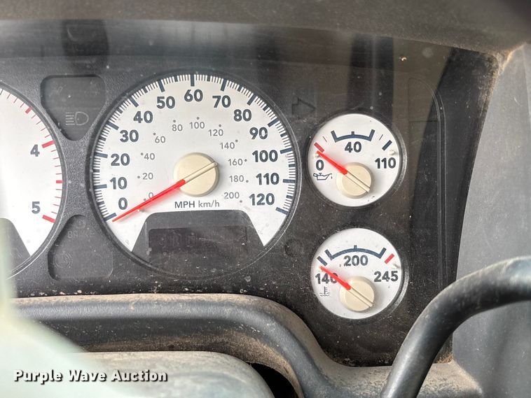 image for item EV3341 2006 Dodge Ram 3500 Quad Cab flatbed pickup truck