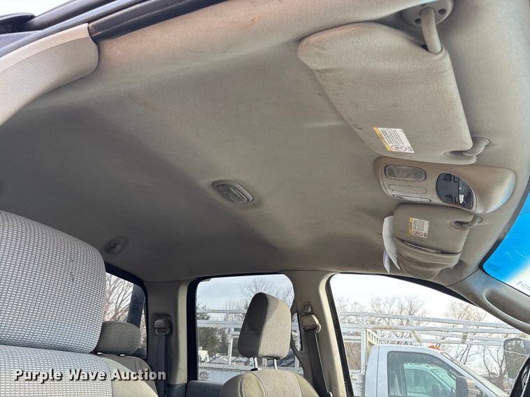 image for item EV3341 2006 Dodge Ram 3500 Quad Cab flatbed pickup truck