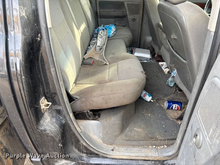 image for item EV3341 2006 Dodge Ram 3500 Quad Cab flatbed pickup truck