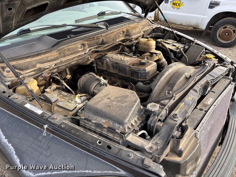 image for item EV3341 2006 Dodge Ram 3500 Quad Cab flatbed pickup truck