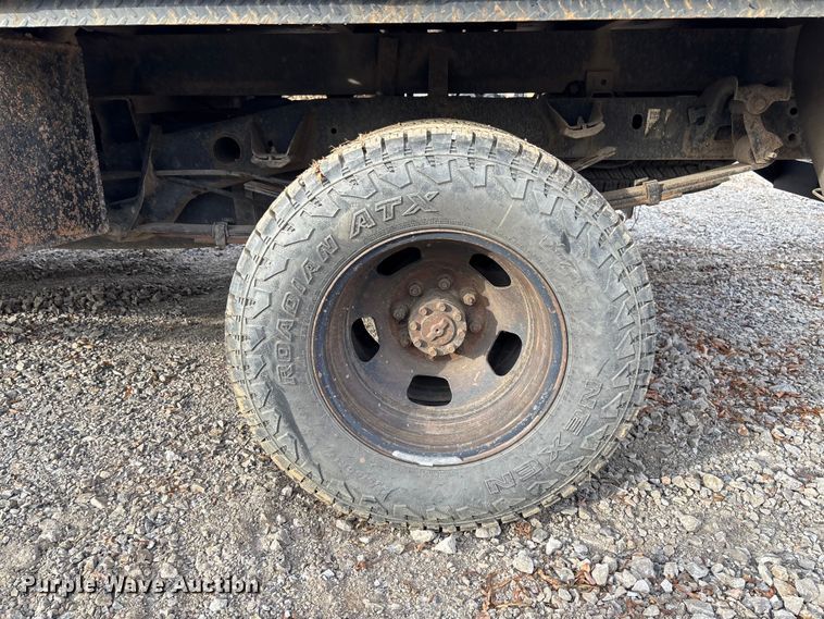 image for item EV3341 2006 Dodge Ram 3500 Quad Cab flatbed pickup truck