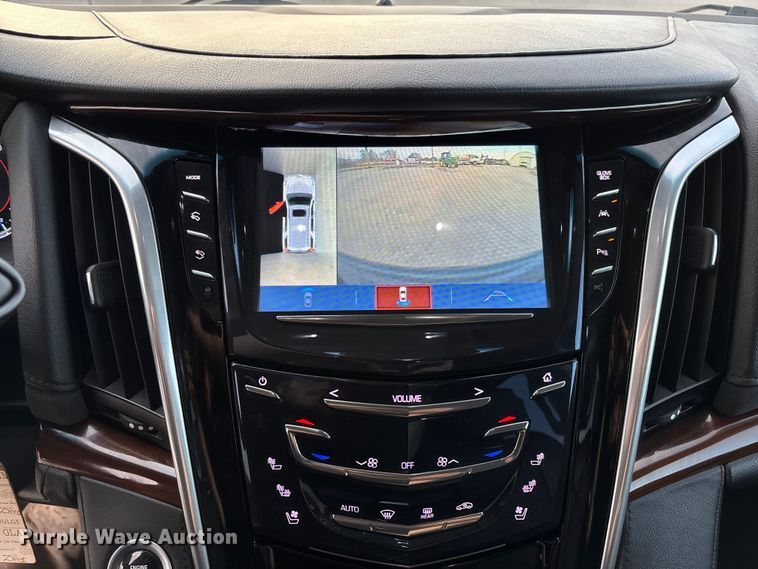 image for item EV3342 2020 Cadillac Escalade ESV SUV
