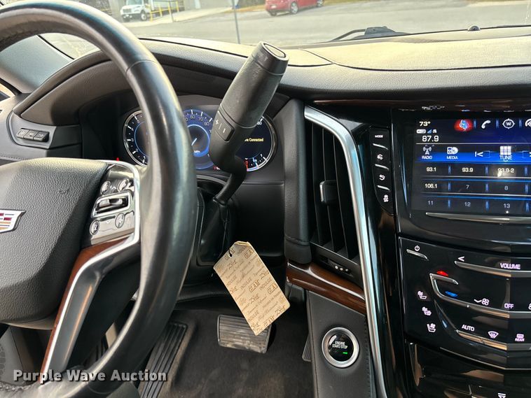 image for item EV3342 2020 Cadillac Escalade ESV SUV