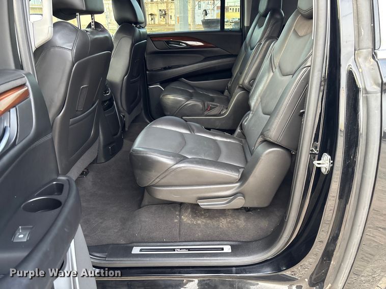 image for item EV3342 2020 Cadillac Escalade ESV SUV