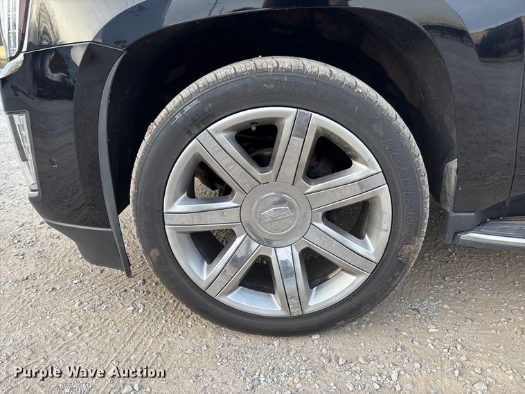 image for item EV3342 2020 Cadillac Escalade ESV SUV