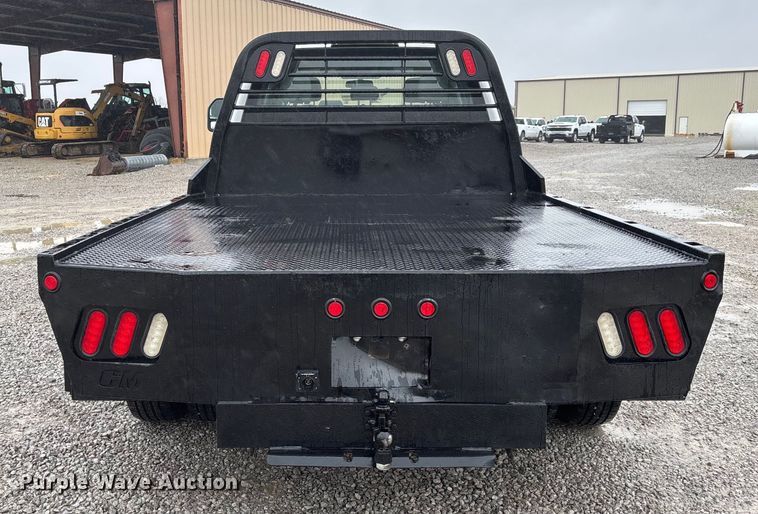 image for item EV3359 2017 Ford F350 Super Duty XL Crew Cab flatbed pickup truck