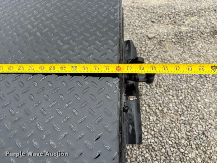 image for item EV3359 2017 Ford F350 Super Duty XL Crew Cab flatbed pickup truck