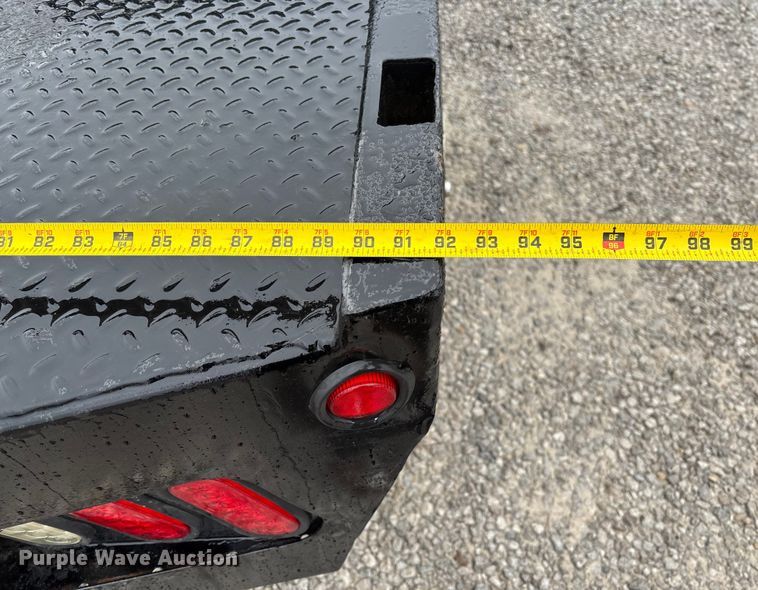 image for item EV3359 2017 Ford F350 Super Duty XL Crew Cab flatbed pickup truck