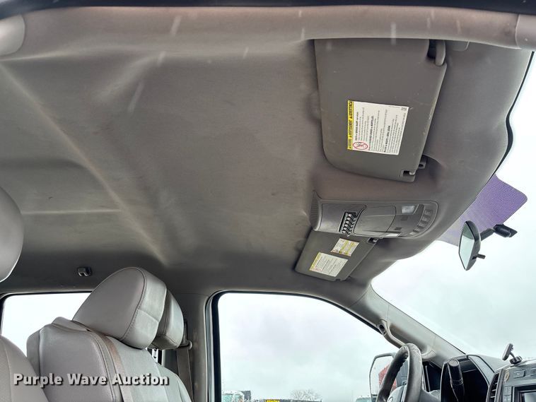 image for item EV3359 2017 Ford F350 Super Duty XL Crew Cab flatbed pickup truck