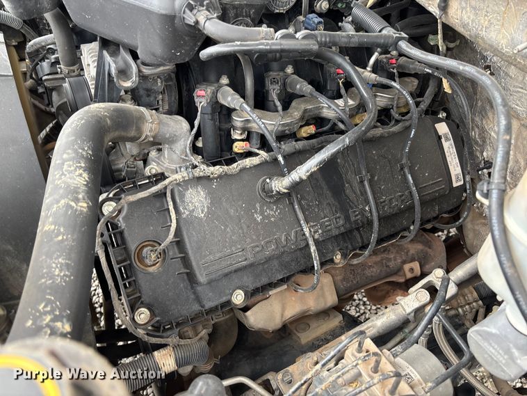 image for item EV3359 2017 Ford F350 Super Duty XL Crew Cab flatbed pickup truck