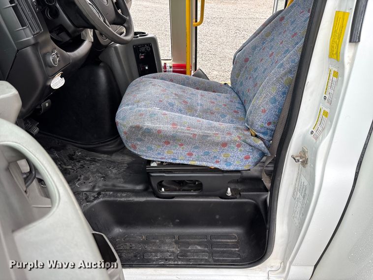 image for item EV3361 2014 Chevrolet 4500 Express shuttle bus