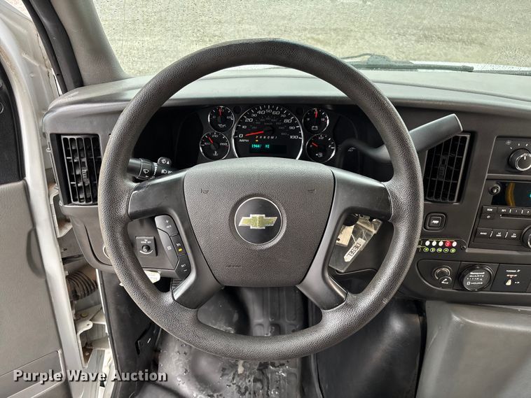 image for item EV3361 2014 Chevrolet 4500 Express shuttle bus