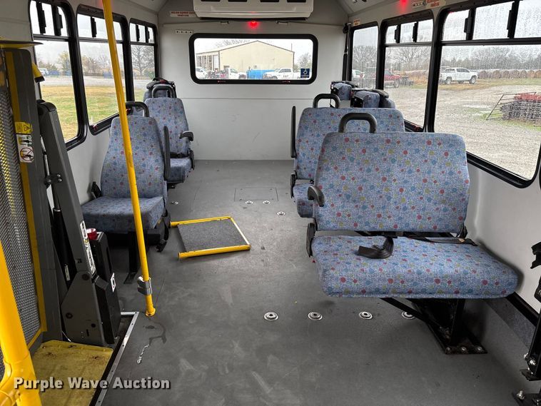 image for item EV3361 2014 Chevrolet 4500 Express shuttle bus