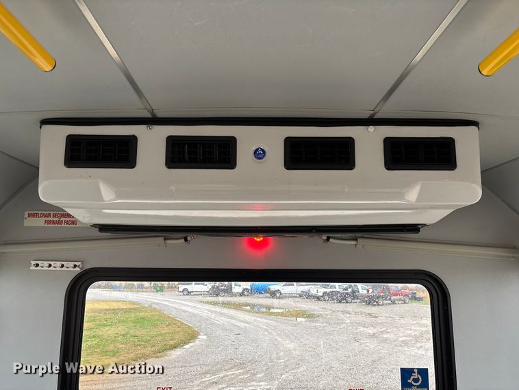 image for item EV3361 2014 Chevrolet 4500 Express shuttle bus