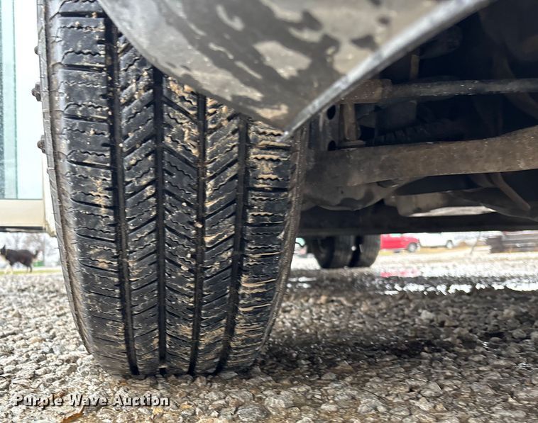 image for item EV3361 2014 Chevrolet 4500 Express shuttle bus