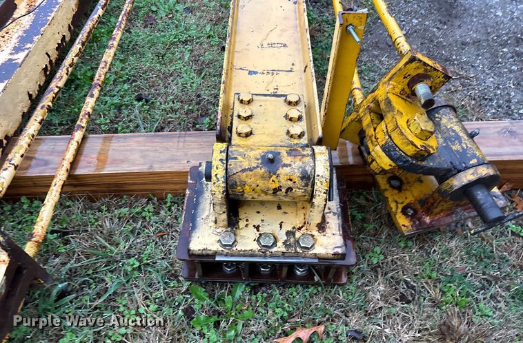 image for item EV3376 (3) overhead cranes