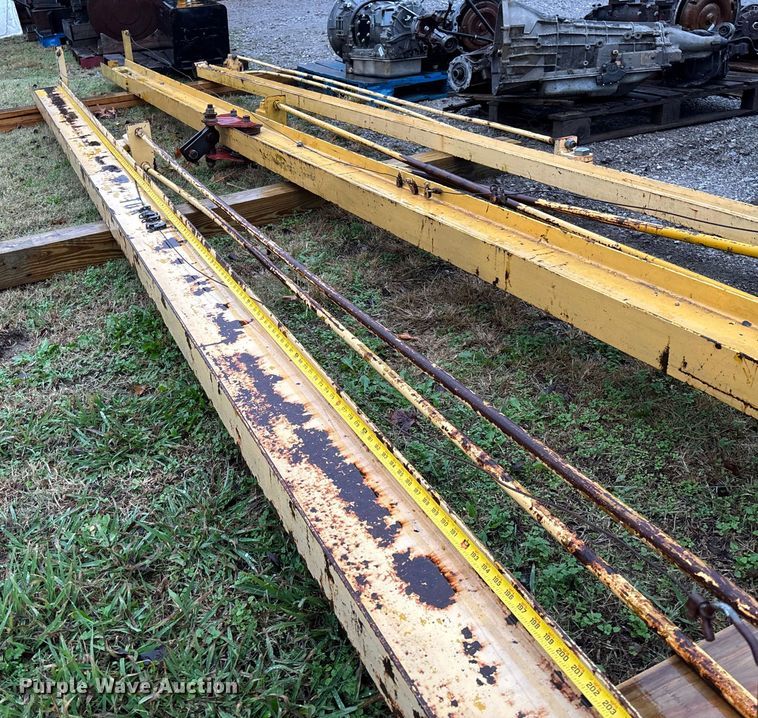 image for item EV3376 (3) overhead cranes