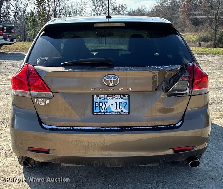 image for item EV3392 2009 Toyota Venza van