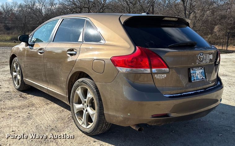 image for item EV3392 2009 Toyota Venza van