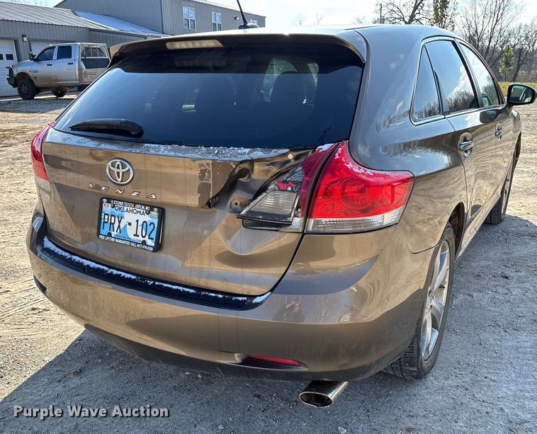 image for item EV3392 2009 Toyota Venza van