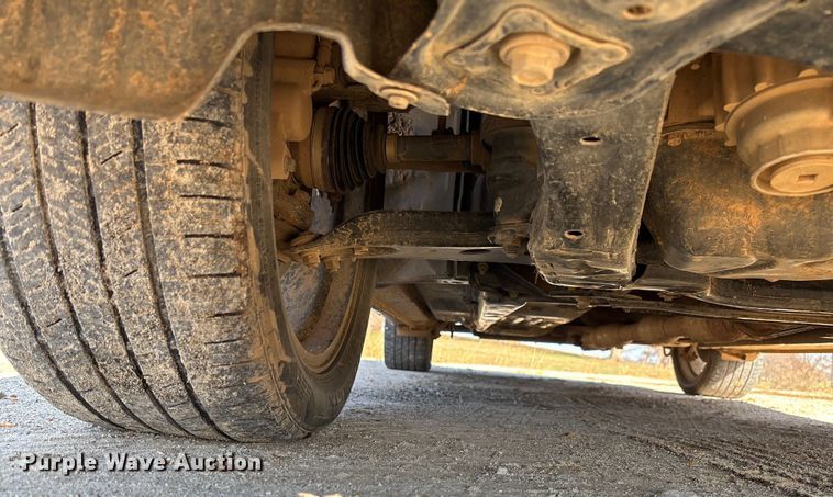 image for item EV3392 2009 Toyota Venza van