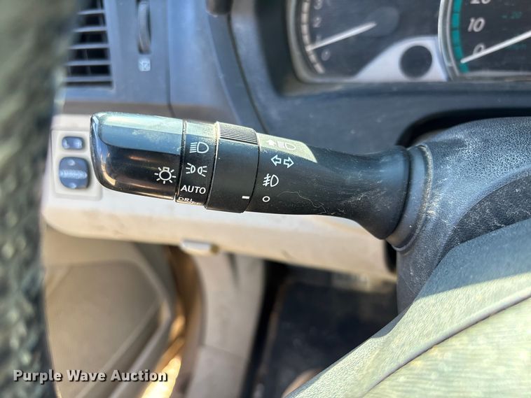 image for item EV3392 2009 Toyota Venza van